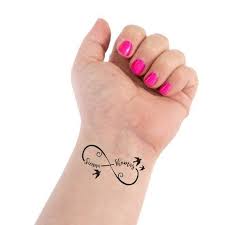 Unendlichkeits Tatowierung Hochzeit Tatowierung Paar Tatowierung Unendlichkeits Symbol Krankenpflege Tattoos With Kids Names Custom Tattoo Wedding Tattoos