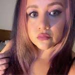 Melanie Sharkey's Instagram, Twitter & Facebook