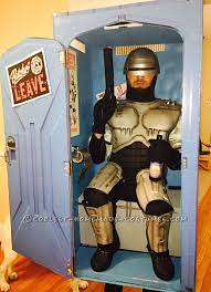 Coolest 1000 Homemade Costumes You Can Make Cool Halloween Costumes Funny Costumes Funny Halloween Costumes