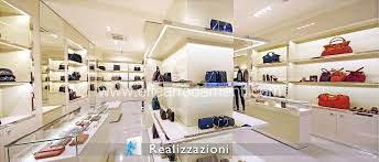 Occasioni ed offerte per i mobili di design. Arredamento Negozio Roma Calzature E Borse Effe Arredamenti