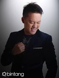 Lagu berjudul bunga surgawi ini diciptakan oleh salah satu penulis lagu dangdut yang cukup populer yaitu adibal. Eksklusif Danang Tonjolkan Dangdut Kontemporer Di D Academy Asia News Entertainment Fimela Com