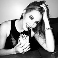 Ellen Angell's Instagram, Twitter & Facebook