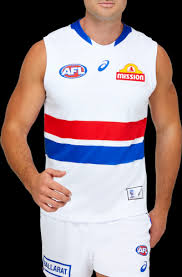 Find all the latest in officially licensed and endorsed western bulldogs afl merchandise here. Us 18 80 Mens Western Bulldogs Clash Guernsey 2021 M Fcsoccerworld Com