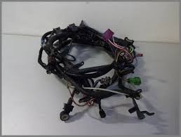 The internal combustion engine (ice) drives the rear wheels of the vehicle. Mercedes Benz W203 C180 95kw Engine Wire Harness Engine 2035400132 Genuine W203 C Class Mercedes Spare Parts Benzshop De