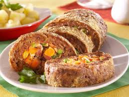 Experiența ne demonstrează că e o combinație amețitor de gustoasă! RuladÄƒ De Carne TocatÄƒ Cu Legume È™i CaÈ™caval 7est Ro Stiri Iasi Stiri Locale Nationale Si Internationale ReÈ›eta 7est