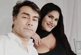 Foto] ¿María Gabriela Isler mantiene a Mauro Urquijo? | Alerta Bogotá