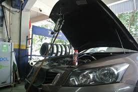 .cuci lampu guna colgate polish dan wax kereta alza di sri manjung perak kilatkan lampu hadapan kereta cara kedai eksesori kilatkan lampu pakai odol cuci lampu kereta yang dah kuning cara hilangkan kusam kuning pada lampu kereta tip asas beli kereta terpakai yang perlu kita tahu. S8 Auto Kajang Carkaki My