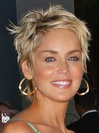 Short Hairstyles For Women The Blonde Short Hairstyles Are Mostly Worn By Prettiest Celebrities Short Blonde Hair Short Hair Styles Sharon Stone Hairstyles