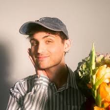 Who produced “Hey It's Me” by Chris James?