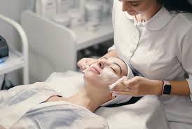 Tổng hợp phương pháp làm đẹp công nghệ cao cho năm 2024 | HillsBeauty.vn