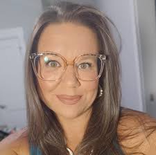 Glitter + Wood Flowers = ❤️❤️❤️