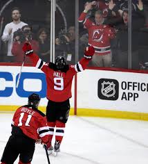 Toutes les statistiques de taylor hall dans la lnh | et les ligues mineures. Sportscentre On Twitter Taylor Hall Scores Goal Two Assists And Cory Schneider Stops 34 Shots As Devils Earn 5 2 Home Win Over Lightning In Game 3 Tampa Bay Leads Series 2 1 Stanleycup