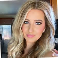 Christa Boland's Instagram, Twitter & Facebook