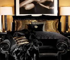 Black And Gold Bedroom Pin By Scarlett On Bedrooms Black Gold Bedroom Gold Bedroom Luxurious Bedrooms