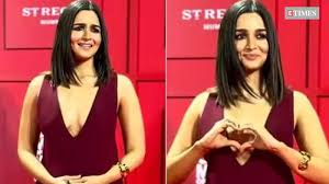 Watch viral video: Paps call Alia Bhatt Aloo ji, actress cutely schools  them, says What is This...