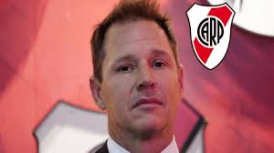 Riquelme lo tiene claro: El mediocampista que iría a buscar Boca