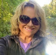 Veronica Callinan Irish Cultural Officer of Limerick GAA presenting Joe  Mulcahy (Killeedy)with his Referees County Medal before todays Fitzgeralds  Woodlands House Hotel County Junior B Hurling Final in Cappamore between  Buff and