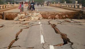 Gempa terkini di wilayah indonesia dengan magnitudo lebih dari atau sama dengan 5.0. Sedikitnya 63 Tewas Akibat Gempa Myanmar Dunia Tempo Co