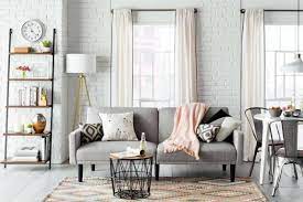 كنب رصاصي فاتح موضة هذا العام في الاثاث معنى الحب