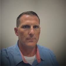 Aaron Mayle's Instagram, Twitter & Facebook