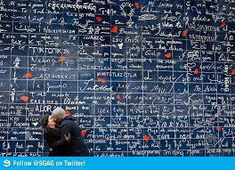 я тебя люблю Je T Aime I Love You The Love Wall In Pairs Has Every Language Of I Love You Monmartr Parizh Ya Tebya Lyublyu Parizh