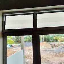 Oleh itu, untuk membersihkan tingkap dan pintu kaca juga bukanlah semudah yang disangka. Harga Tingkap Aluminium Cermin Clear Tebal 5mm