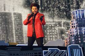 Abel makkonen tesfaye (born february 16, 1990), known professionally as the weeknd, is a canadian singer, songwriter, and record producer. The Weeknd Viel Kritik An Super Bowl Halbzeitshow Gala De