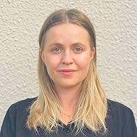 Golden Month: Caring for the World's Mothers After Childbirth by Jenny  Allison