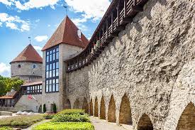 Its 101 members are elected at general elections for a term of four years. Tallinn Sehenswurdigkeiten Der Estnischen Hauptstadt