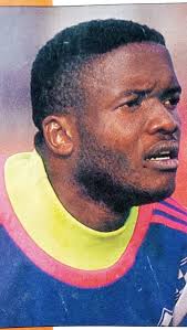 Kévin Mouanga, un défenseur solide, s'inscrit comme un futur pilier de la  charnière centrale du Congo 🇨🇬.