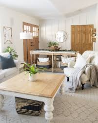 One best solution to make it is by setting a farmhouse coffee table at the certain room. 15 Affordable Farmhouse Coffee Tables Under 400