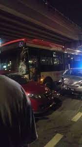 Bas ni rempuh kereta, kereta terbabas rempuh kedai burger. Pemandu Bas Rapid Kl Mengamuk Rempuh Kira Kira 20 Kereta Malaysiagazette