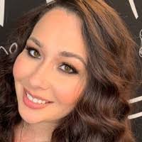 Jolene Flores's Instagram, Twitter & Facebook