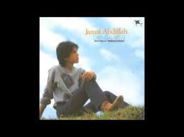 Tiada jarak pemisah lagi tiada tabir sempadan budi aku terima dan jua memberi seikhlas hati seribu tahun dan sejuta langkah seribu tahun bersinar cinta kita bertemu di penghujung rindu. Jamal Abdillah Menanti Panggilanmu K Pop Lyrics Song