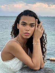 Natalia Caban's Instagram, Twitter & Facebook