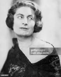 2.076 fotos e imágenes de alta resolución de Bianca Young