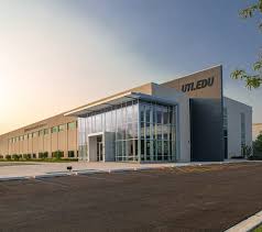 The return on its endowment was of $0 (nann%), compared to the 0.0457% average return ($6.76k on $14.8m) across all. Universal Technical Institute Partners By Design