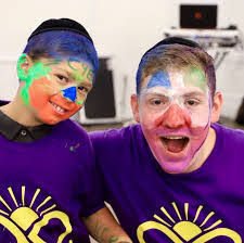 Bayla Stern's Instagram, Twitter & Facebook