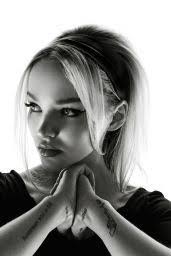 Brian Hexter's Instagram, Twitter & Facebook