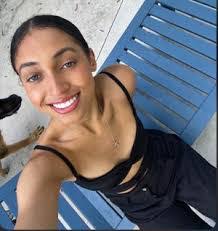 Mia Ennis's Instagram, Twitter & Facebook