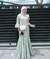Juli 23, 2021 add comment baju , hijab , kondangan , wallpaper. 40 Model Kebaya Muslim Yang Stylish Dan Trendi Untuk Kondangan Updated 2021 Bukareview