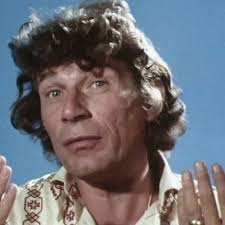 It stars honor swinton byrne, tilda swinton, charlie heaton, harris dickinson, and joe alwyn. Jason Slotkin On Twitter Composing A Joke Where Studios Push Back Joanna Hogg S The Souvenir Part Ii To A 2022 Release Then Instantly Deflated By The Likelihood The Bit Will Resonate With