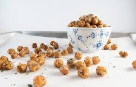 A pancreatic diet is first and foremost very low fat but also with no added processed sugars, so as an example in this recipe the only fat is what is in banana and the only sugars are the natural simple ones already in the ingredients, hence no butter, no oil, no honey, no malt and no fats. Low Fat And Low Calorie Dog Treats Recipe