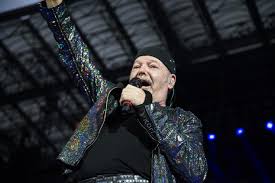 Vasco rossi, nuova canzone in arrivo: Vasco Rossi Nuovo Album Docufilm Al Cinema E Tour 2020 Nei Festival