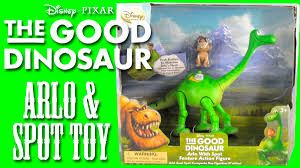 Chomping spot opens his mouth in chomping action when his legs are squeezed together. The Good Dinosaur Toys Arlo And Spot Toy Review Nerd Dad Toys