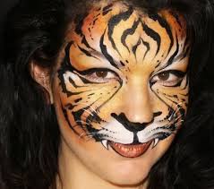 Sie Mochten Sich Als Tiger Verkleiden Ohne Ein Kostum Zu Tragen A Tiger Schminken Tiger Make Up Katze Schminken