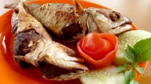 Bahan untuk resep ikan layang masak bumbu sarden: Resep Memasak Ikan Kembung Betelok Langka Kuliner Tradisional Lezat