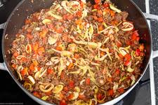 Hier kommen 7 fabelhafte rezepte mit hackfleisch, die jedem schmecken. Schnelle Hackpfanne Mit Hornchennudeln Gemuse Emmikochteinfach