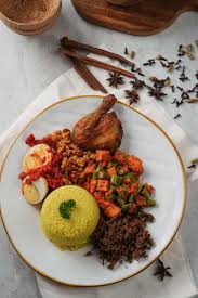 Sangat cocok untuk hidangan di berbagai acara, mulai dari meeting, gathering, training, peresmian, hingga perkawinan. Ny Hendrawan