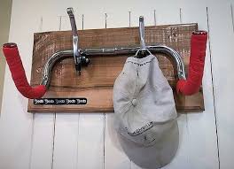 Authentische Fahrrad Lenker Auf Zuruckgefordert Eiche Gesetzt Ideales Geschenk Fur Den Fahrer Der Alles Hat Bike Hanger Recycled Bike Parts Automotive Decor